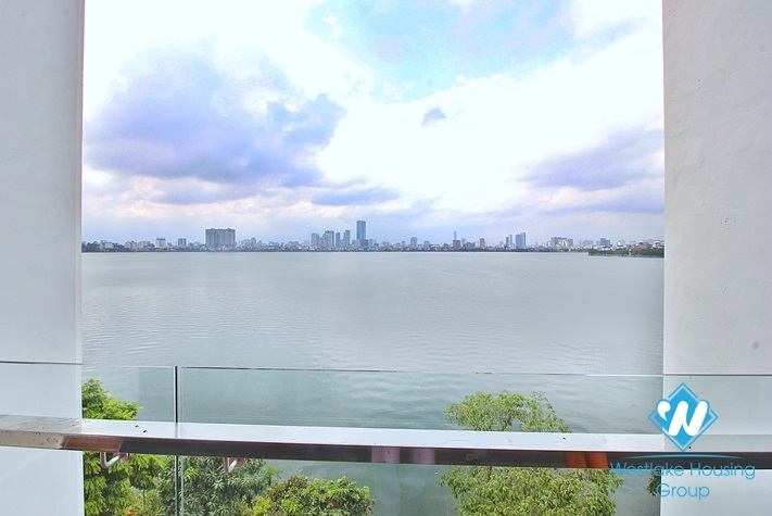 Brand new and lake view 3 bedrooms house for rent in Tu Hoa st, Tay Ho